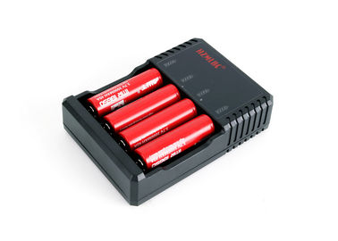 China Cargador de batería estándar del universal 18650 del uso con los E.E.U.U./la UE/el OEM/el ODM BRITÁNICOS del enchufe proveedor